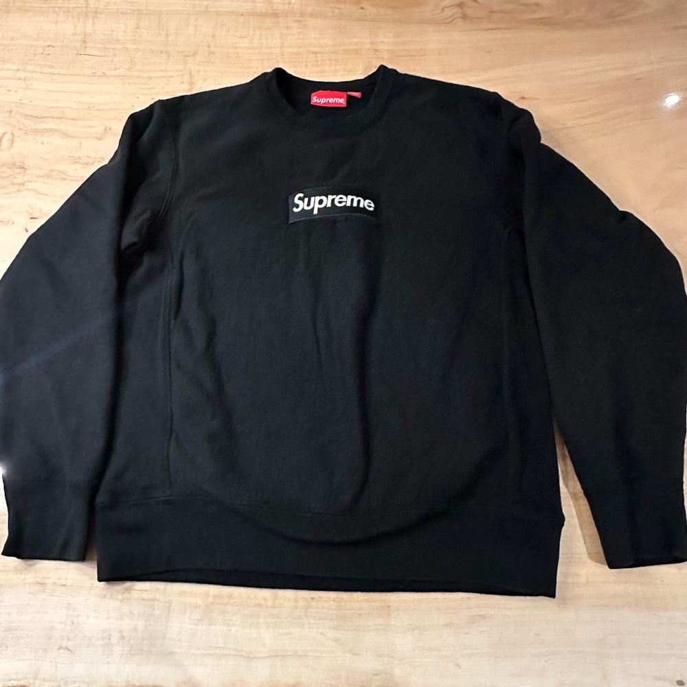 Supreme Black Crewneck Sweatshirt